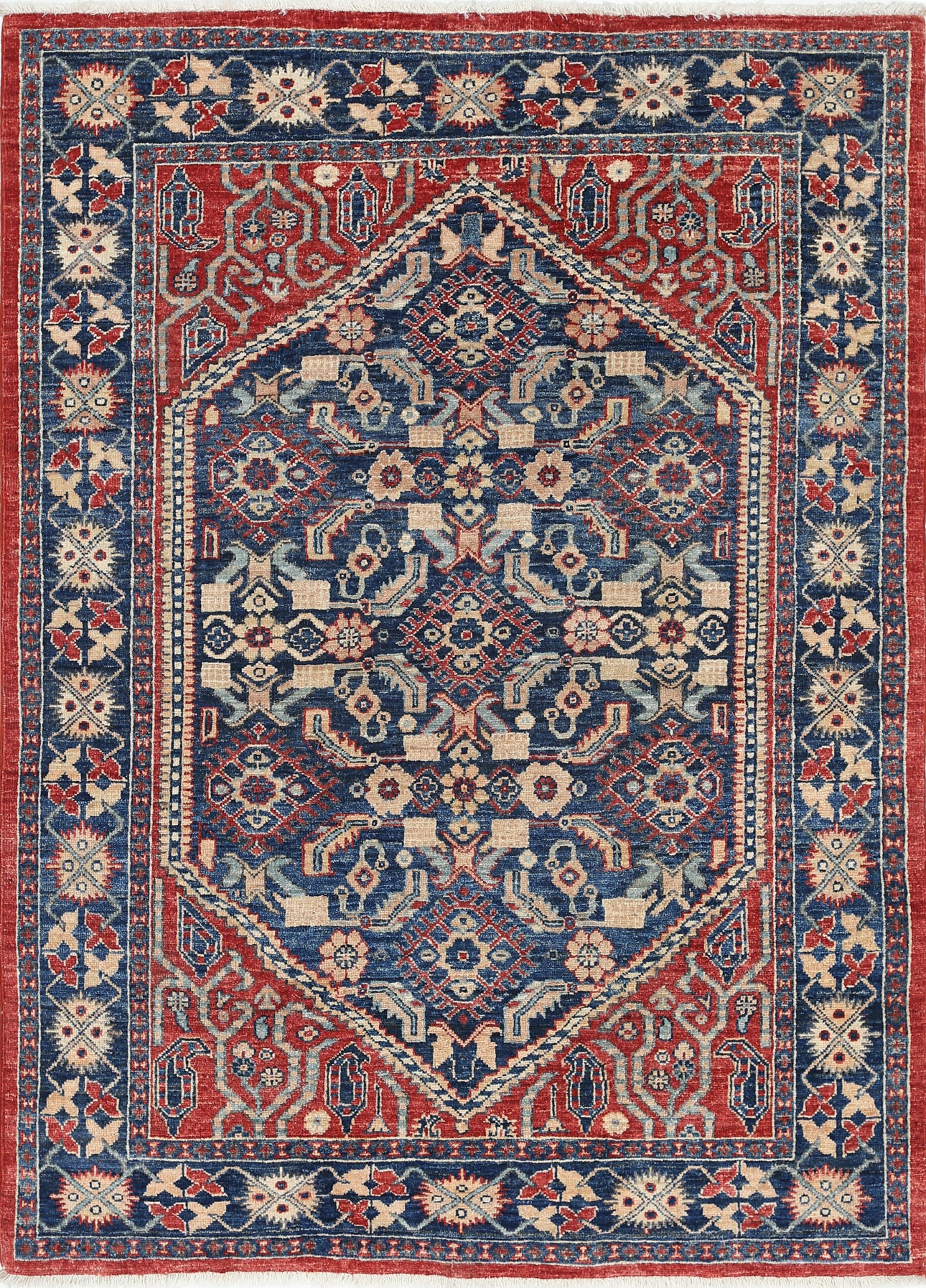 New Traditional Heriz Hand Knotted Wool Rug - 4'1'' x 5'7