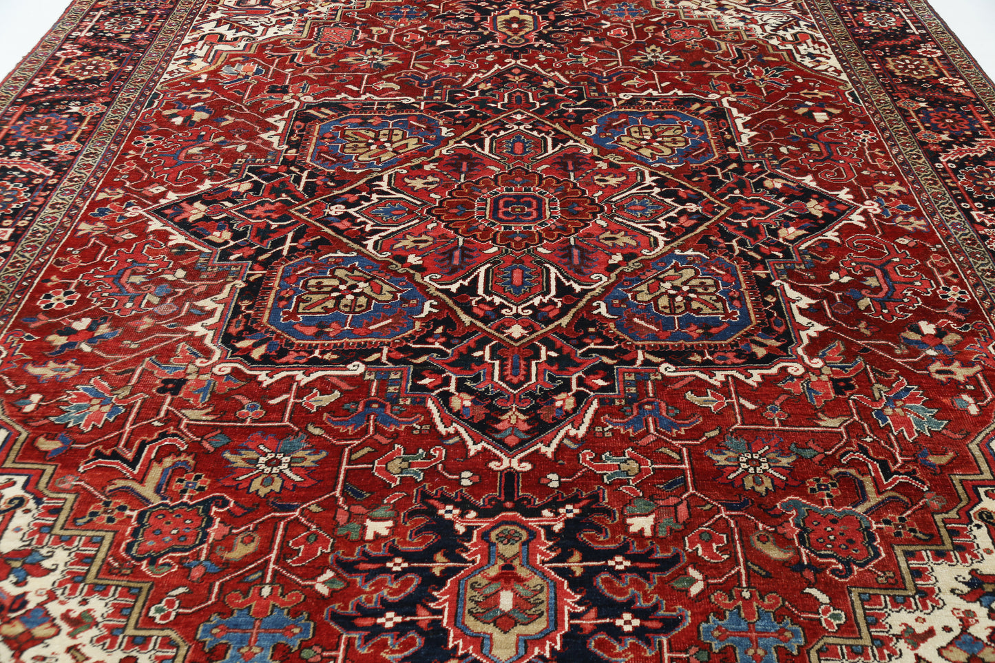 Antique Heriz Hand Knotted Wool Rug - 10'5'' x 13'8'' 10' 5" x 13' 8" (318 x 417) / Red / Wool