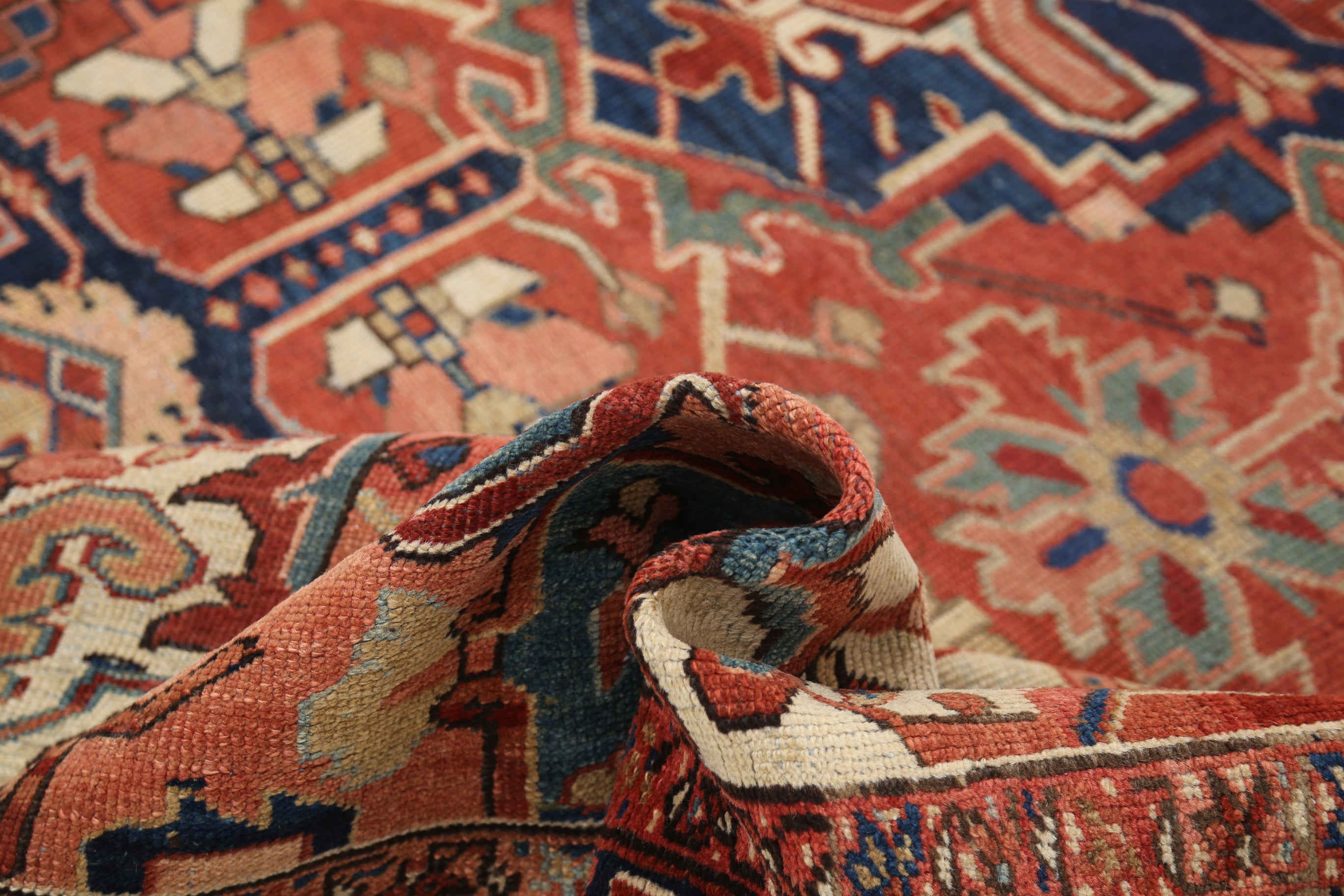 Antique Heriz Hand Knotted Wool Rug - 9'8'' x 12'11'' - Artemis Rugs