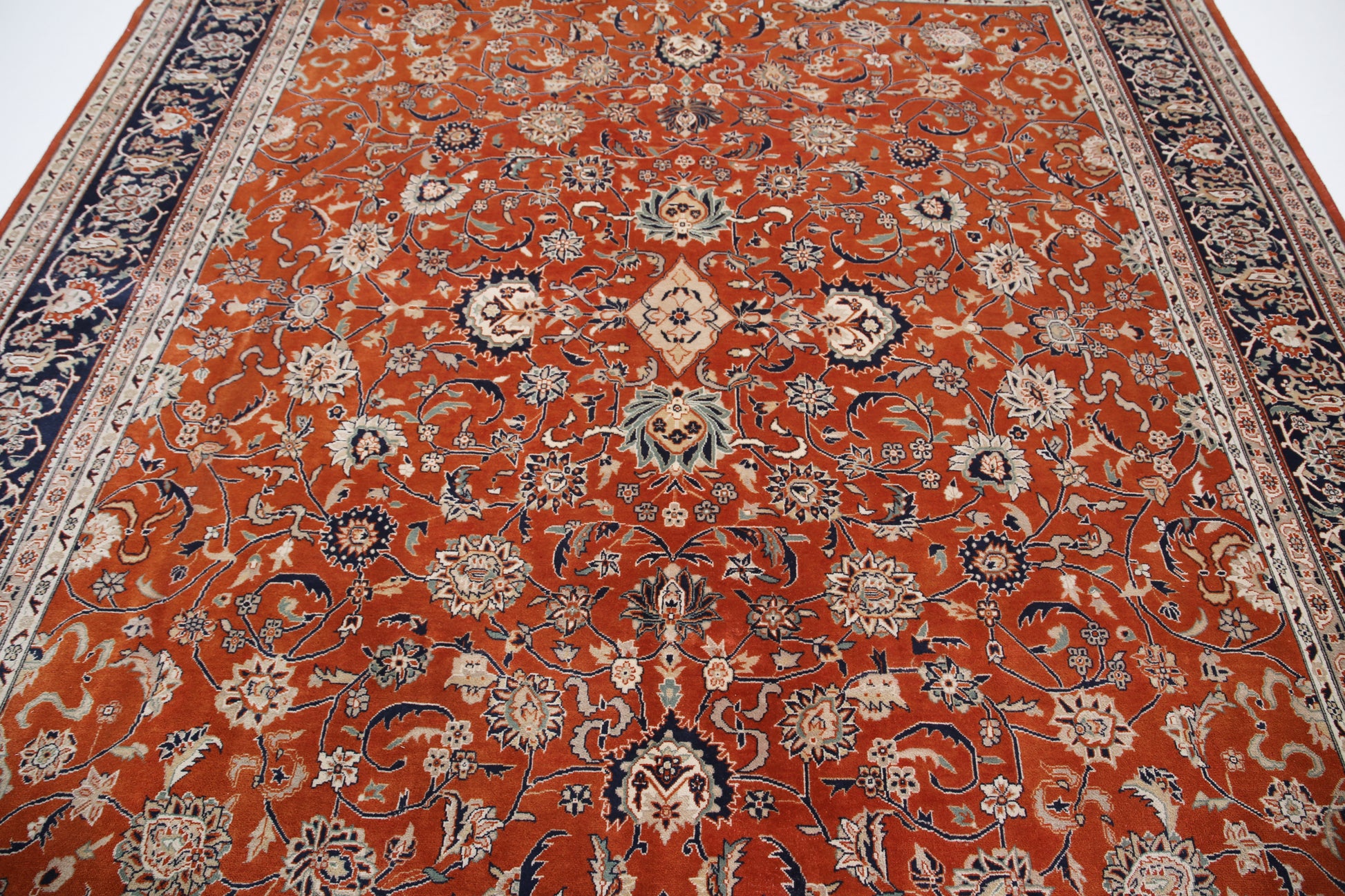 New Traditional Heritage Hand Knotted Wool Rug - 8'5'' x 9'3'' 8' 5" x 9' 3" (257 x 282) / Red / Wool