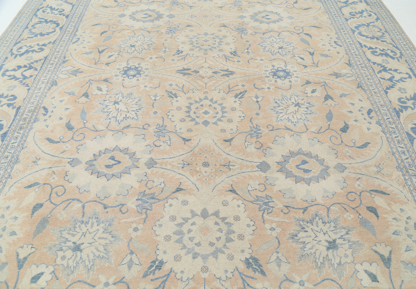 New Traditional Serenity Hand Knotted Wool Rug - 9'9'' x 12'6'' 9' 9" x 12' 6" (297 x 381) / Peach / Wool