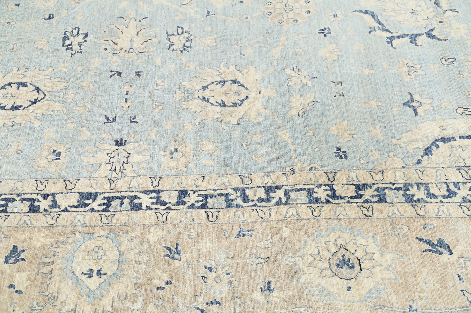 New Traditional Serenity Hand Knotted Wool Rug - 12'10'' x 14'8'' 12' 10" x 14' 8" (391 x 447) / Blue / Wool