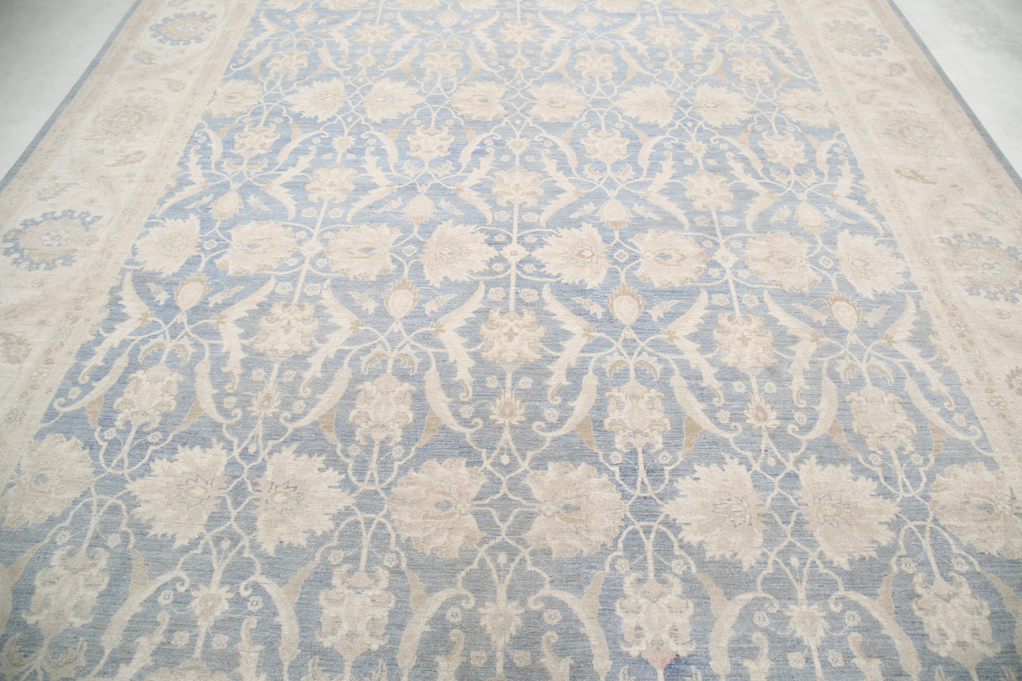 New Traditional Serenity Hand Knotted Wool Rug - 9'9'' x 12'5'' 9' 9" x 12' 5" (297 x 378) / Blue / Wool